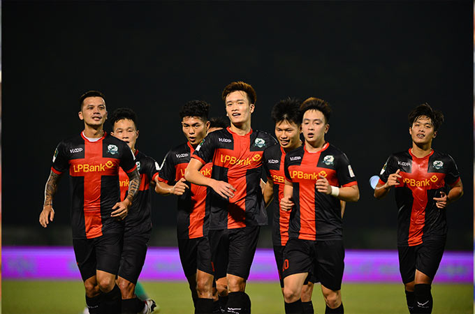 Ninh Bình gần như nắm trong tay 1 vé lên V.League mùa tới