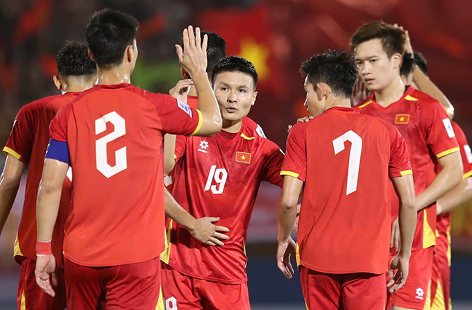 Quang Hải cùng các đồng đội ở CAHN sẽ hội quân sớm cùng ĐT Việt Nam - Ảnh: Anh Khoa