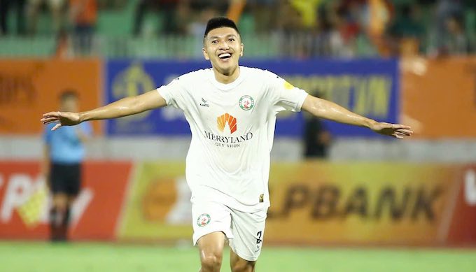 Niềm vui của Anh Khoa khi có bàn rút ngắn tỷ số. Ảnh: CTV